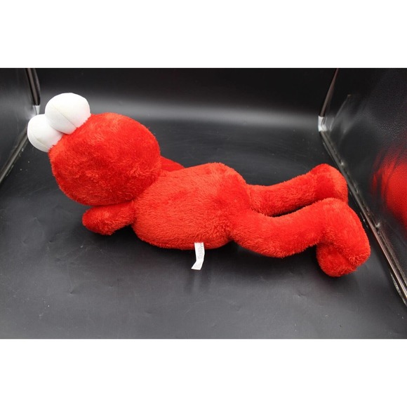 Fisher-Price Sesame Street Large Elmo Laying Down 22" Plush Stuffed Animal L8472 - Picture 2 of 2